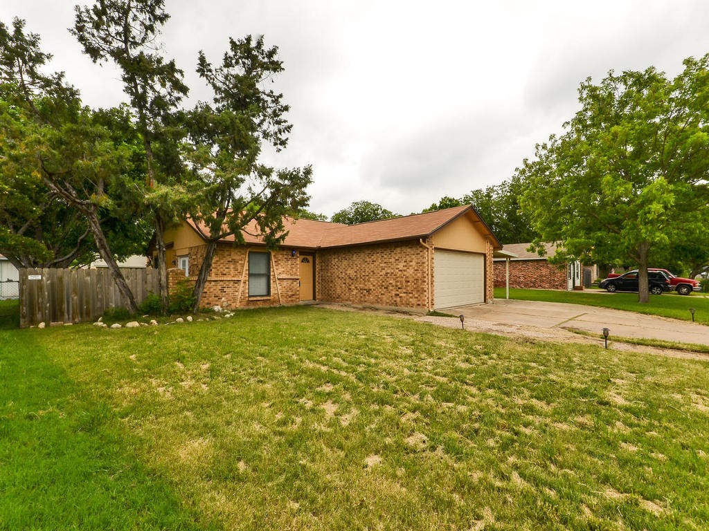 Read more about the article 1704 W Mesa Park in Mesa Park – $195,000